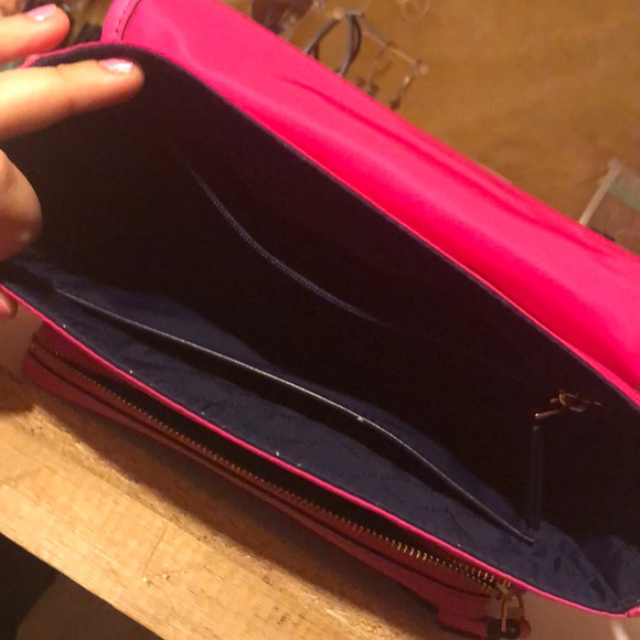 Tory Burch small purse ( two adjustable straps) - Picture 3 of 5